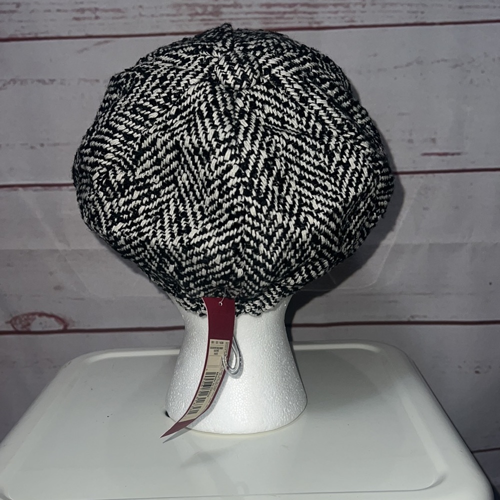 *SOLD on eBay MERONA 2000’s black and white newsboy cap new with tags - Picture 2 of 9